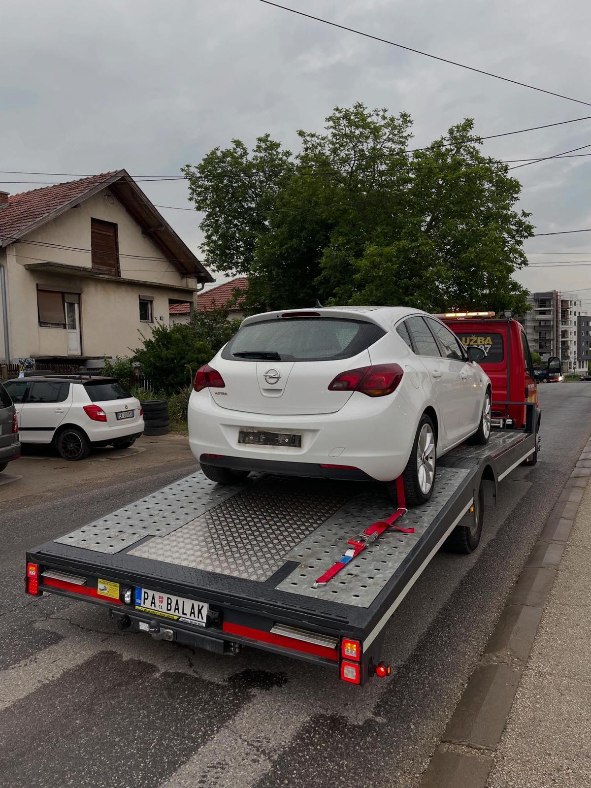 Opel Astra šlep Pančevo